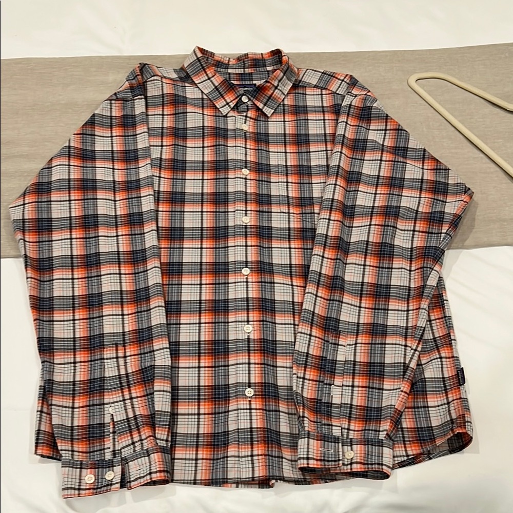 Patagonia Men's Plaid Shirt - Red/Orange  and Blue Lightweight